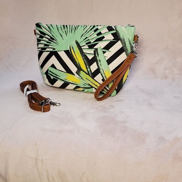 Alex Max Handbags - Alex Max Clutch 